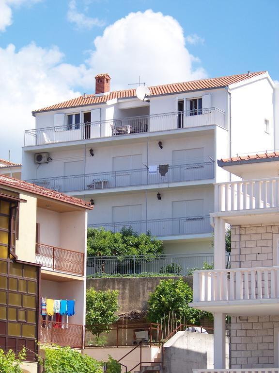 Apartments Vinka Podstrana Bagian luar foto